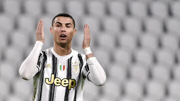 Juventus' Cristiano Ronaldo reacts after missing a scoring chance, during the Serie A soccer match between Juventus and Atalanta, at the Allianz Stadium in Turin, Italy, Wednesday, Dec. 16, 2020. (Marco Alpozzi/LaPresse via AP)