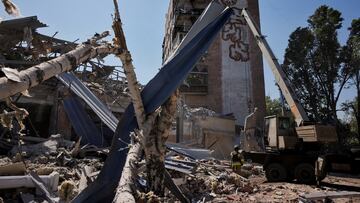 A Ukrainian emergency personnel works among the rubble at the site where a hotel was hit by a missile in Kramatorsk, Donetsk region, after local authorities said Russia launched several attacks in the Ukrainian region, amid Russia's attack on Ukraine, August 25, 2024. REUTERS/Thomas Peter REFILE - CORRECTING INFORMATION