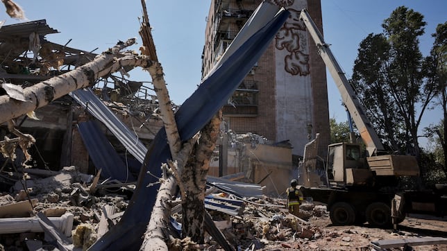 Rusia bombardea con misiles contra Kiev y Ucrania ataca con drones en el Volga