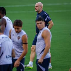 El aplazamiento favorece al Levante