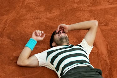 Carlos Alcaraz celebra la victoria. 