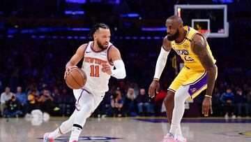 Here’s all we know about Jalen Brunson’s latest injury against the Lakers.