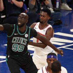 Tacko Fall, dos mates y la ovación del Madison en su debut NBA