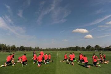 Alexis Sánchez y su alegría en la última sesión de entrenamientos del Arsenal.