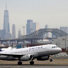 ¿Cómo afectará el cierre del gobierno federal a los vuelos, las aerolíneas y el tráfico aéreo?