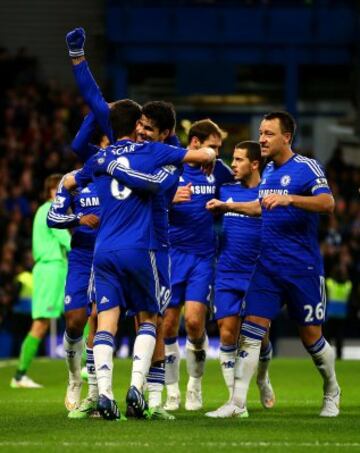 El Chelsea festeja el 2-0 anotado por Costa.