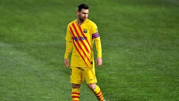 Barcelona's Argentinian forward Lionel Messi stands on the pitch during the Spanish League football match between Huesca and Barcelona at the El Alcoraz stadium in Huesca on January 3, 2021. (Photo by Pau BARRENA / AFP)
