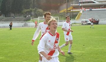 Su primer equipo profesional fue el HŠK Zrinjski Mostar de Bosnia y Herzegovina. Ahí debutó el croata
