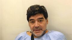 Maradona, tras ser operado.