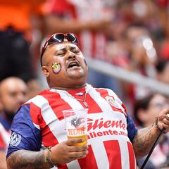 Vetan a la barra de Chivas por los desmanes ante Querétaro