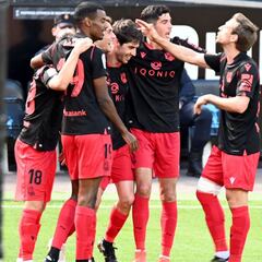 Aprobados y suspensos de la Real: la jerarquía de Guevara no puede con un polémico arbitraje