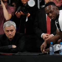Bolt muestra su destreza jugando fútbol y... ¿es fichado por Mou?