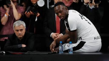 Bolt muestra su destreza jugando fútbol y... ¿es fichado por Mou?