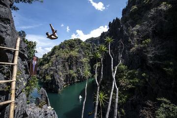 Las imponentes formaciones de piedra caliza de la Pequeña y Gran Laguna en la isla de Miniloc, que están a 40 minutos en bote del pueblo de El Nido, proporcionarán un magnífico telón de fondo para la inauguración de la temporada 