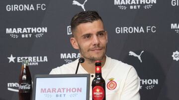 Álex Gallar, presentado como jugador del Girona