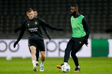 BERLIN, GERMANY - DECEMBER 11: Toni Kroos and Antonio Rüdiger of Real Madrid train at Olympiastadion on December 11, 2023 in Berlin, Germany. (Photo by Antonio Villalba/Real Madrid via Getty Images)