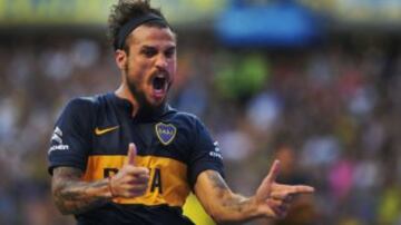 Daniel Osvaldo: El ex seleccionado italiano volvió a Boca Juniors para esta Copa y junto a Tévez conformarán una de las duplas más letales.