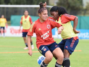 Mira las mejores im&aacute;genes de la Selecci&oacute;n Colombia Femenina Sub 17 que prepara el Sudamericano de Uruguay en Bogot&aacute;. Debutar&aacute; ante la Selecci&oacute;n de Per&uacute;