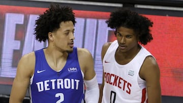 LAS VEGAS, NEVADA - AUGUST 10: Cade Cunningham #2 of the Detroit Pistons ad Jalen Green #0 of the Houston Rockets wait for the start of their game during the 2021 NBA Summer League at the Thomas &amp; Mack Center on August 10, 2021 in Las Vegas, Nevada. NOTE TO USER: User expressly acknowledges and agrees that, by downloading and or using this photograph, User is consenting to the terms and conditions of the Getty Images License Agreement.   Ethan Miller/Getty Images/AFP
 == FOR NEWSPAPERS, INTERNET, TELCOS &amp; TELEVISION USE ONLY ==