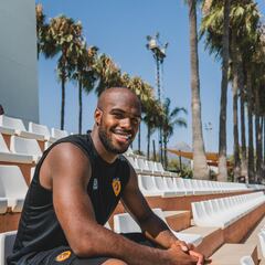 Óscar Estupiñán es nuevo jugador del Hull City