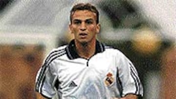 Esteban Cambiasso. Real Madrid. Procede de River Plate. 21 años. Regresa de cesión. Argentino (Extracomunitario). Contrato hasta 2004.