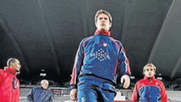 <b>PREPARADOS. </b>Muñoz y Héctor Font se ejercitaron ayer en Burdeos. Osasuna busca un buen resultado.