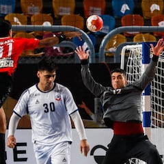 La anfitriona Egipto brilla ante Chile con 17.000 asientos vacíos