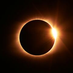 ¿Qué es un eclipse solar, cuántos hay, cada cuánto sucede y en qué se diferencia de un eclipse lunar?