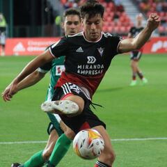 Meseguer se aleja y se acerca Hugo Vallejo