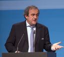 Platini pide apoyo institucional contra la violencia en el fútbol