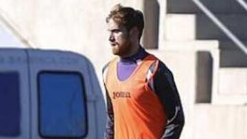 Aristeguieta se entrena, pero no juega.