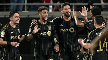 Giroud y un posible regreso a Francia