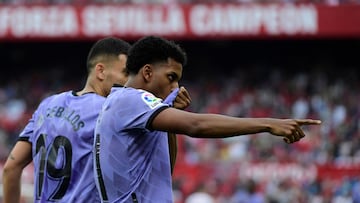 Real Madrid consigui¨® la victoria en el Ram¨®n S¨¢nchez-Pizju¨¢n remont¨¢ndole el partido a Sevilla. Rodrygo fue el h¨¦roe al despacharse un doblete.
