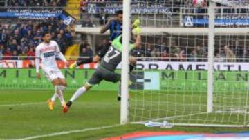 Pinilla regresó con un gol en cómoda goleada del Atalanta