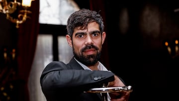 19/11/25
ENTREVISTA AL MAITRE DEL RESTAURANTE LHARDY GREGORIO CONTRERAS