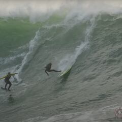 El despertar de las olas gigantes de Nazaré, desde una moto de agua