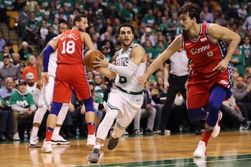 Shane Larkin y Dario Saric.