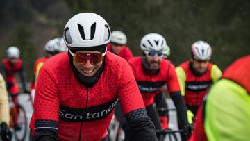 Miguel Indurain, durante su salida cicloturista en la O Gran Camiño.