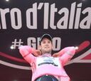 Cavendish gana la primera etapa y se enfunda la maglia rosa