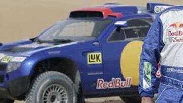 <B>MATADOR. </B>Sainz vuelve a mandar, ahora con todoterrenos.