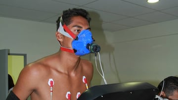 Así son los exámenes médicos para futbolistas