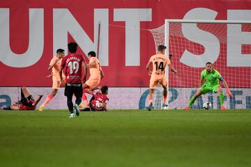 1-0. Vedat Muriqi marca el primer gol.