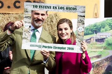 Felipe VI de Espa?a y Letizia Ortiz Rocasolano visitan la regin de Los Oscos el 22 de octubre de 2016.