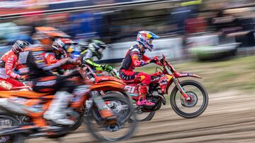 Jorge Prado, lidera una salida de MXGP en Trentino.