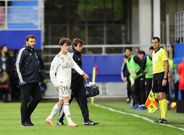 En el inicio de la jugada del 2-0. Odriozola pierde la pugna por el balón Cucurella y el lateral madridista se lesiona siendo sustituido por Dani Carvajal