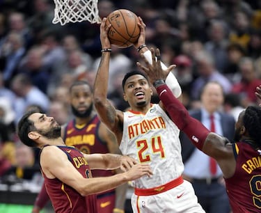 LeBron firma nmeros no vistos en 21 a?os y 14 para Caldern