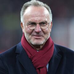 Rummenigge plantea mantener la Champions a partido único