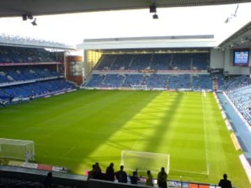 30° PUESTO | Ibrox Stadium