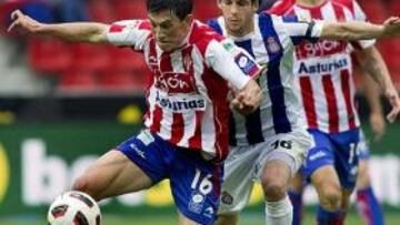 El Sporting gana al Espanyol y se acerca a la permanencia