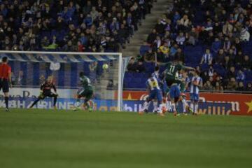 Partido Espanyol-Betis. Vargas anotó el tercer tanto de una falta directa.
